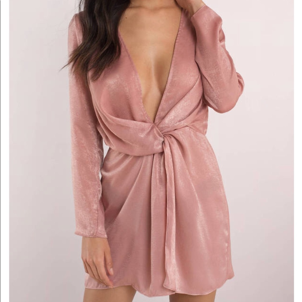 TOBI beautiful dusty rose dress
